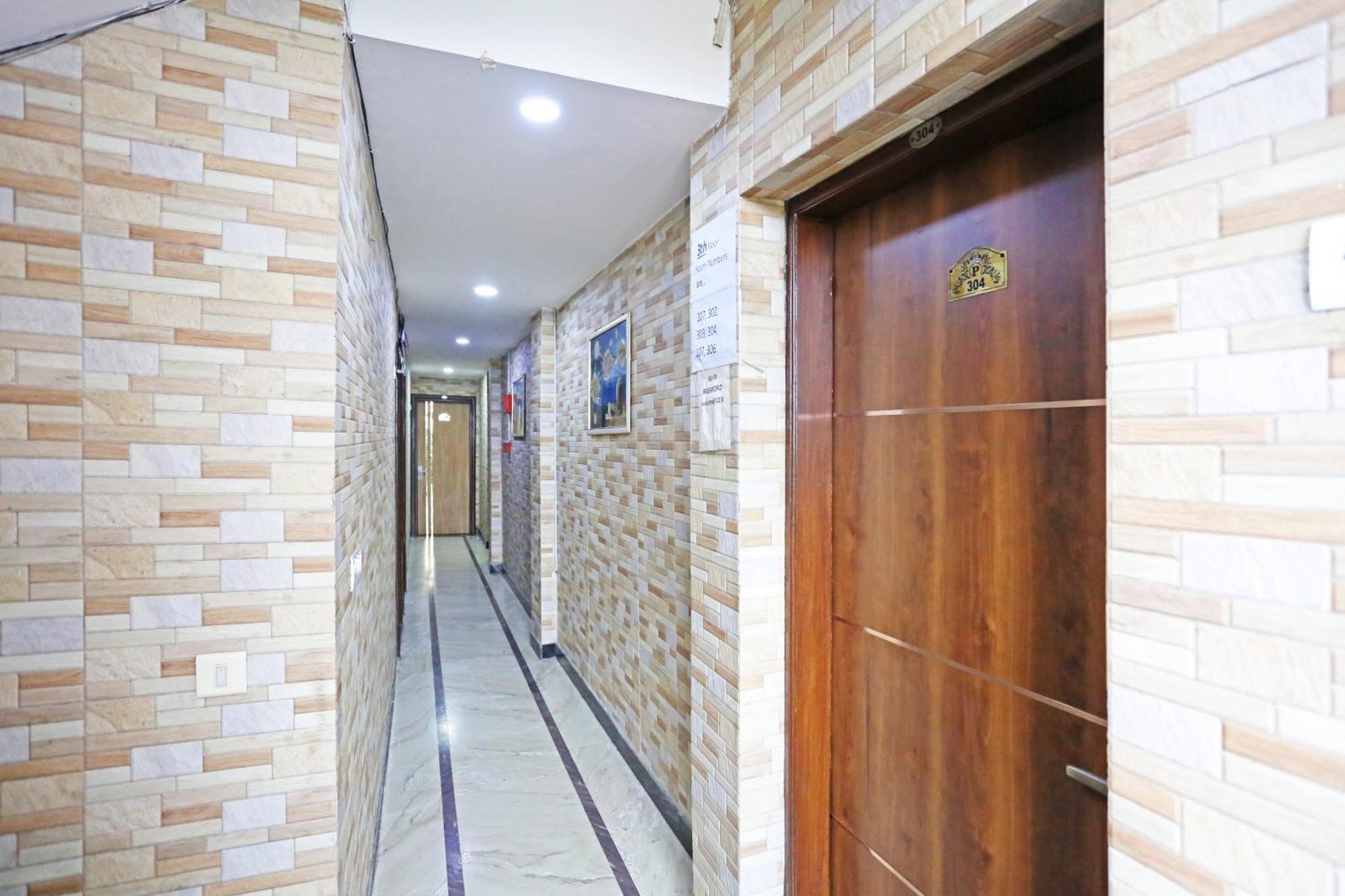 Hotel Preet Palace -5 Mints Walk From Nizamuddin Railway Station New Delhi Ngoại thất bức ảnh