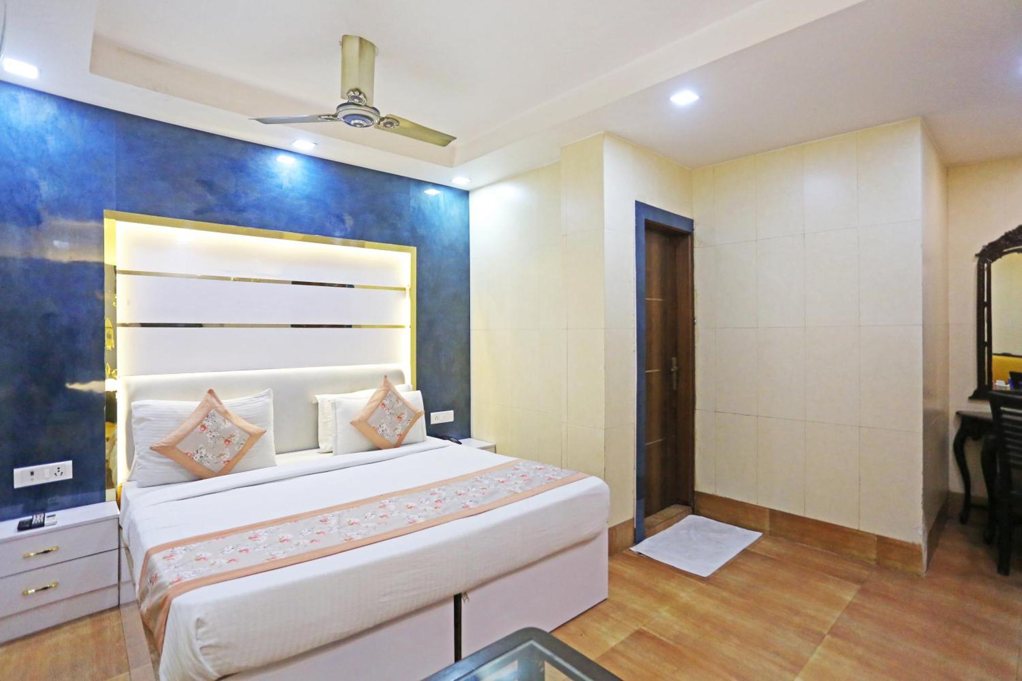 Hotel Preet Palace -5 Mints Walk From Nizamuddin Railway Station New Delhi Ngoại thất bức ảnh