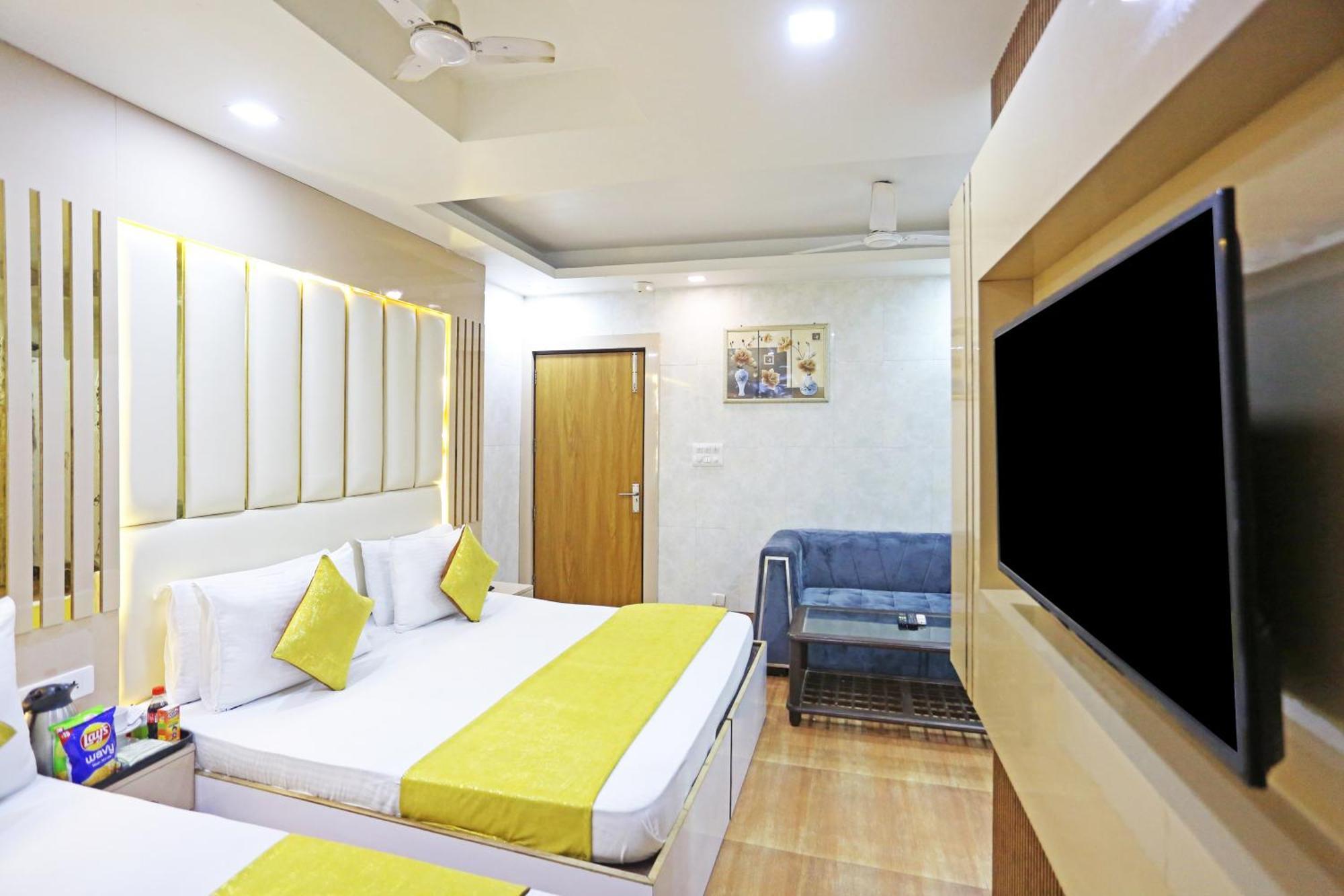 Hotel Preet Palace -5 Mints Walk From Nizamuddin Railway Station New Delhi Ngoại thất bức ảnh
