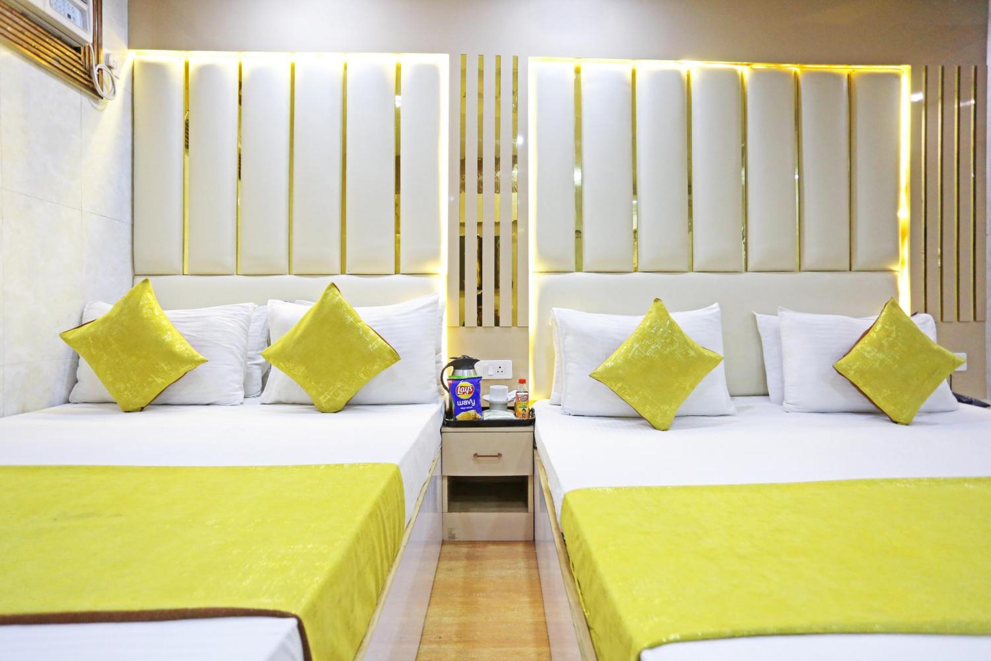Hotel Preet Palace -5 Mints Walk From Nizamuddin Railway Station New Delhi Ngoại thất bức ảnh
