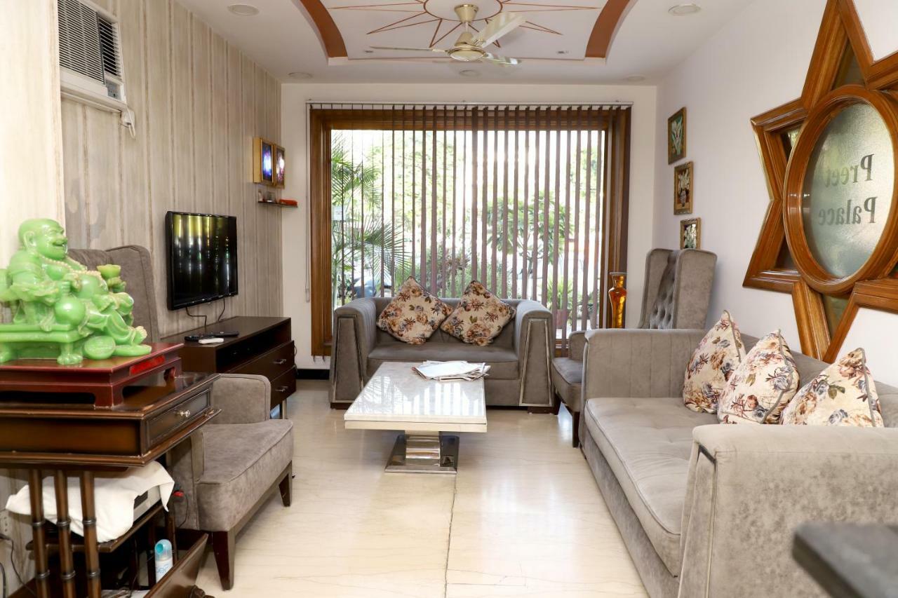 Hotel Preet Palace -5 Mints Walk From Nizamuddin Railway Station New Delhi Ngoại thất bức ảnh